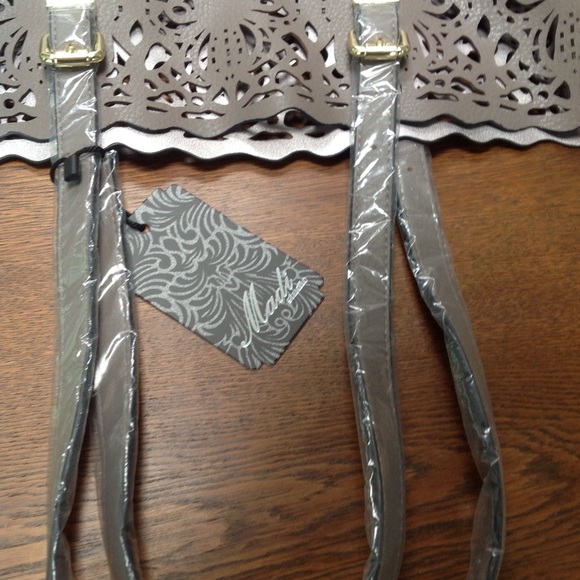 NWT Madi Studio style7769 upc 56809090027 Lazer cutout design.Still cased straps - Picture 7 of 8